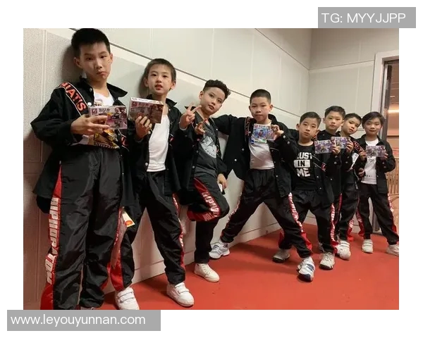 深圳街舞队实力引发热议观众与专家的激烈观点碰撞